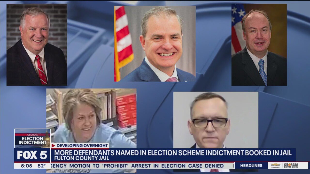 Deadline looms for Trump co-defendants