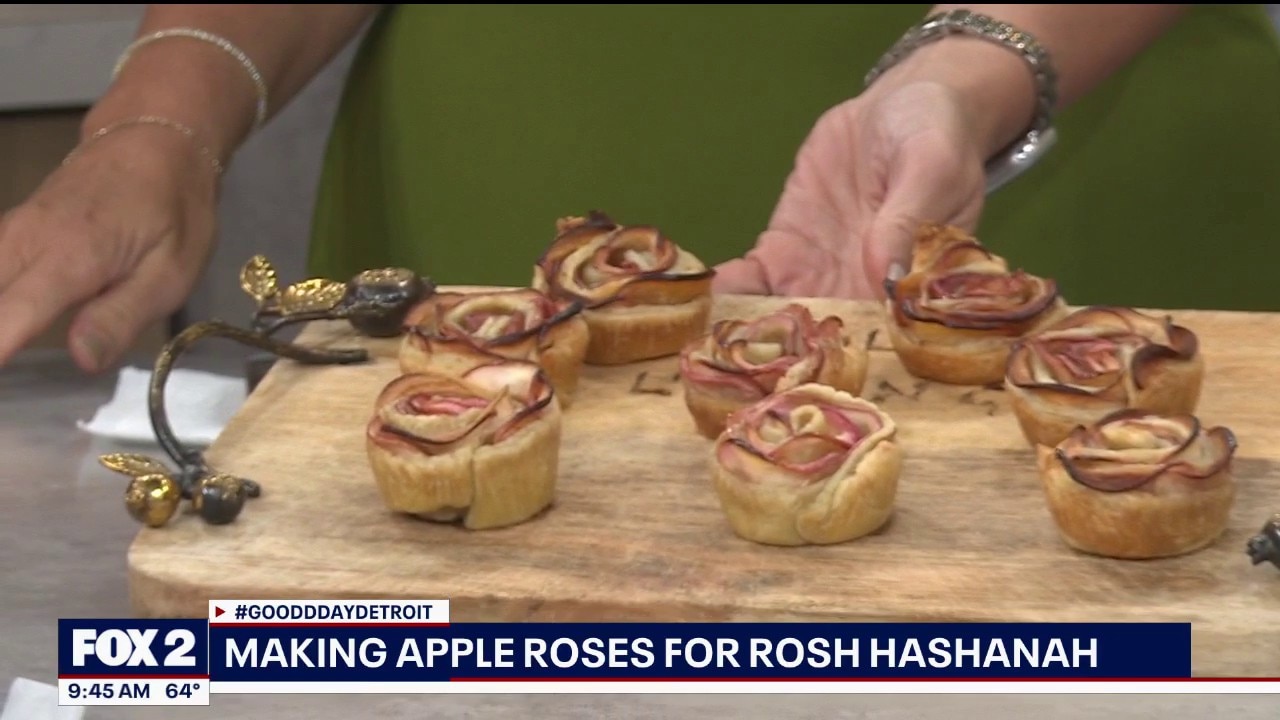 Making apple roses for Rosh Hashanah