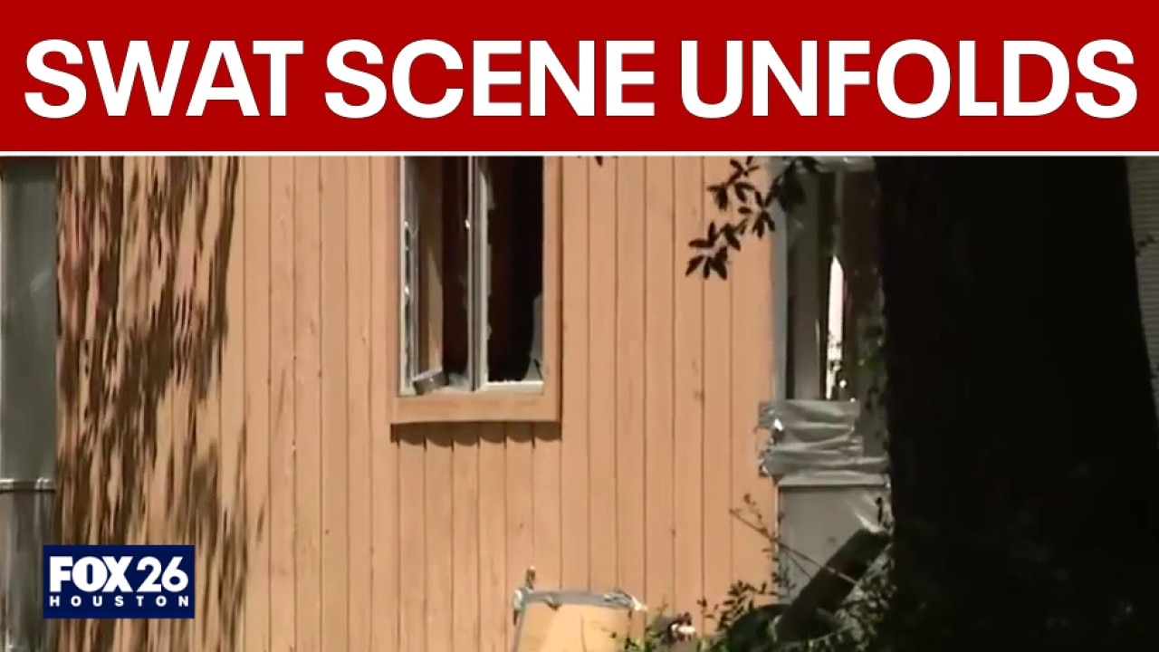 SWAT scene unfolds in Kingwood