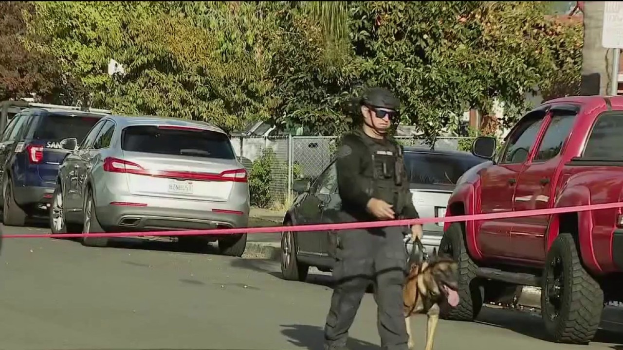 Man barricades in San Jose home after allegedly attacking neighbor with machete