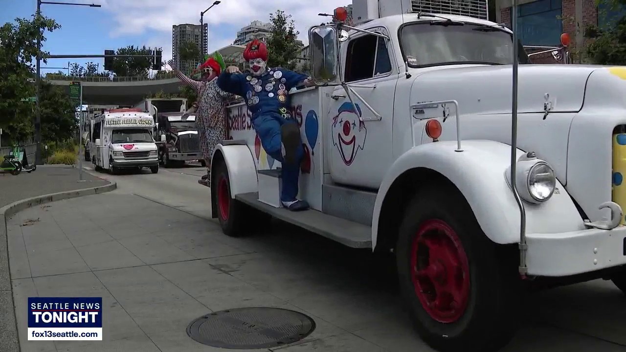 Seafair clowns return to Seattle Waterfront