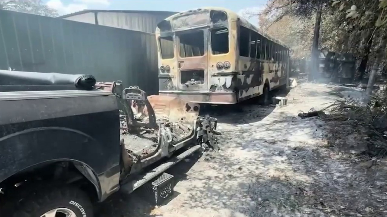 Fire destroying homes, cars in south Georgia