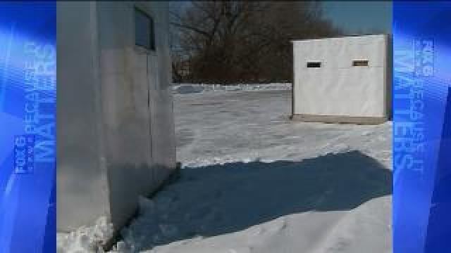 Move ice shanties