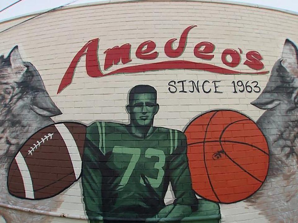Owners of Amedeo's, a Raleigh Italian staple, explore sale and land redevelopment
