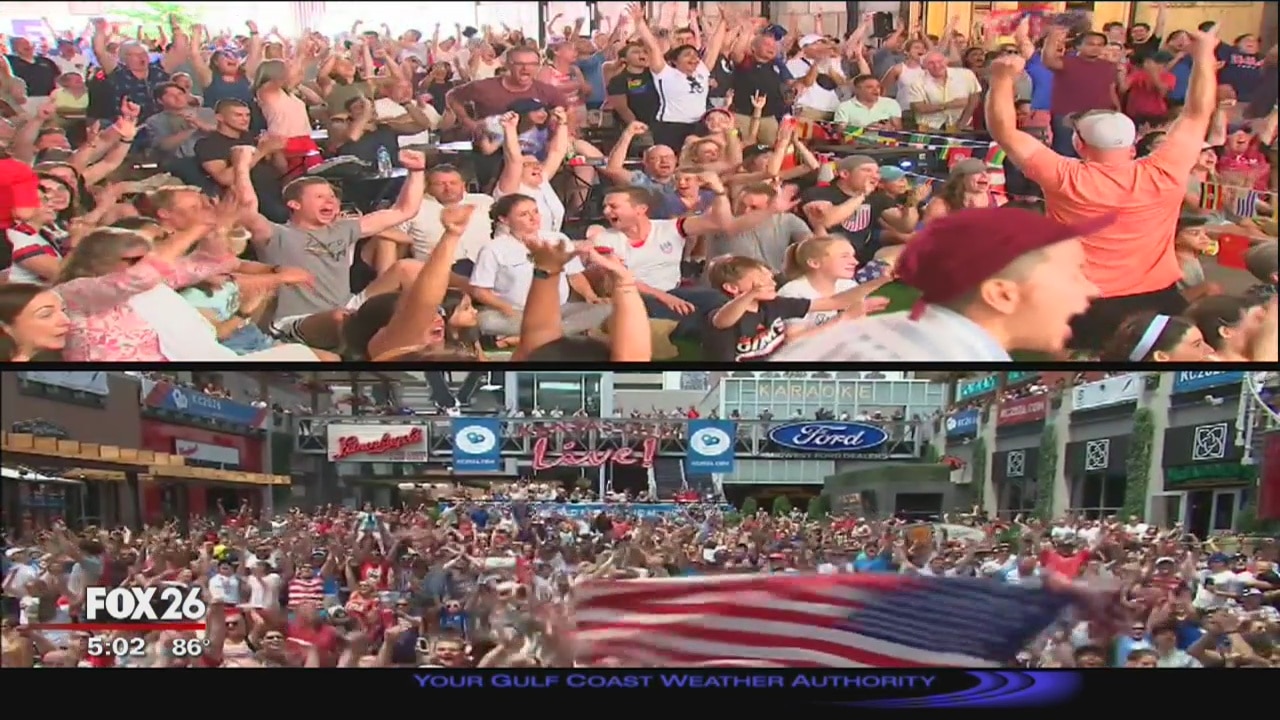 Fans pack watch party to cheer U.S. to Finals