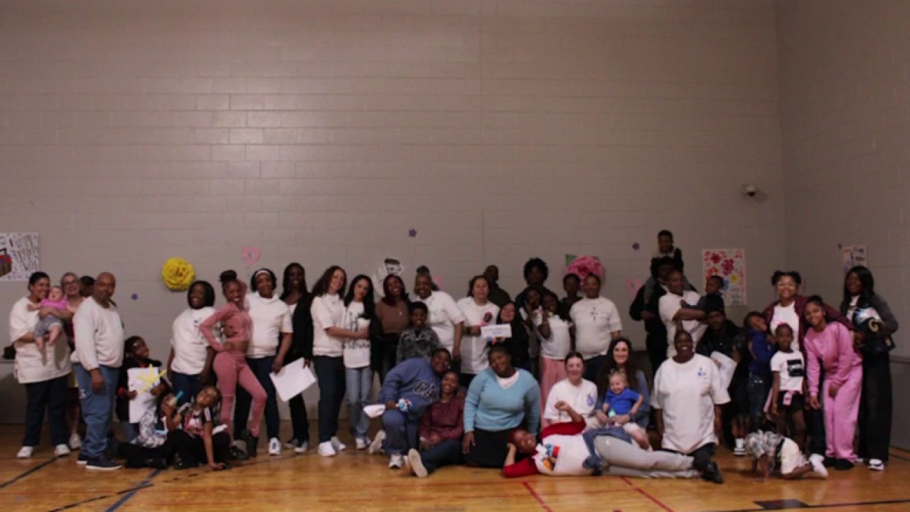 Research suggests Illinois could save millions by cutting some women's prison sentences