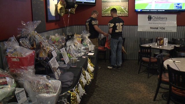 Franklin High School football stars give back to Children`s Hospital