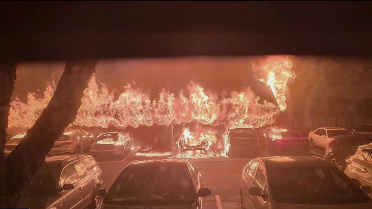 More than 20 cars torched in San Jose carport