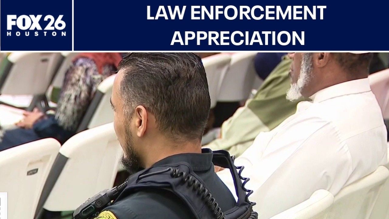 Houston mosque embraces stronger ties with law enforcement appreciate