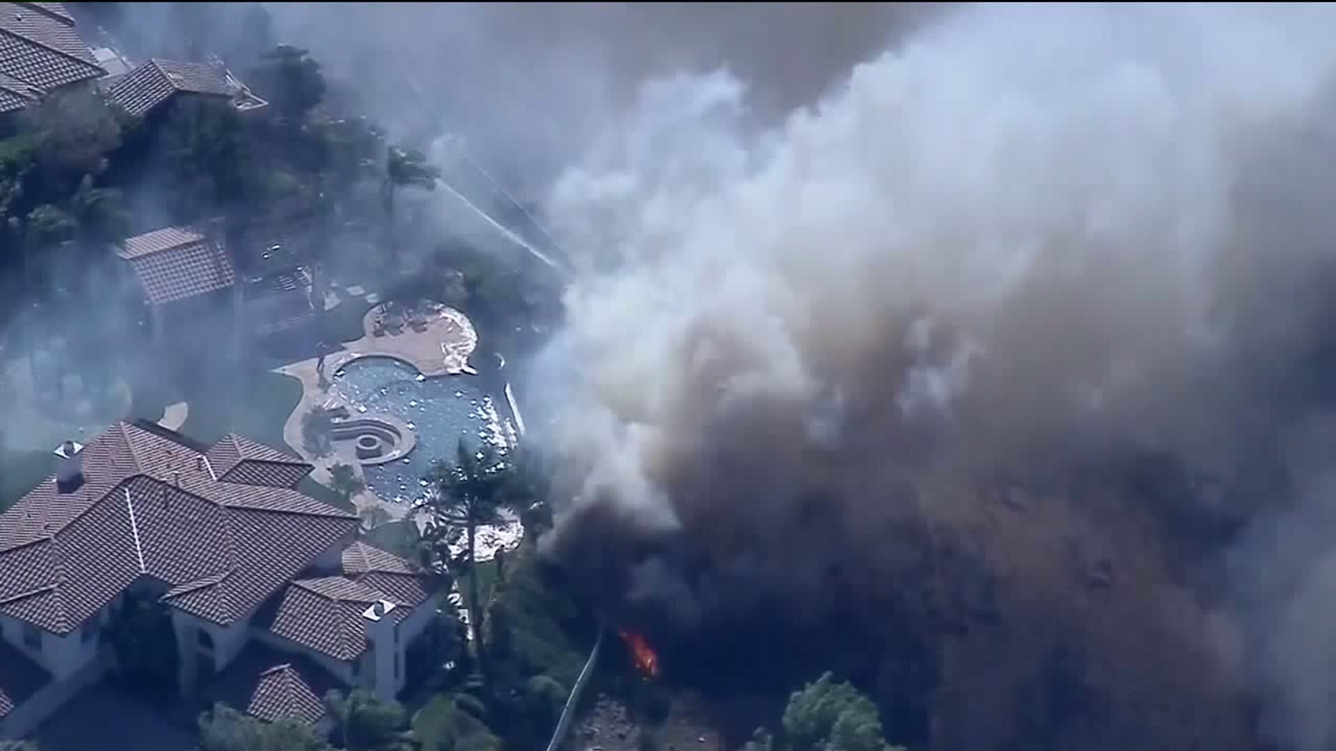 Area firefighters, nonprofits heading to California to help
