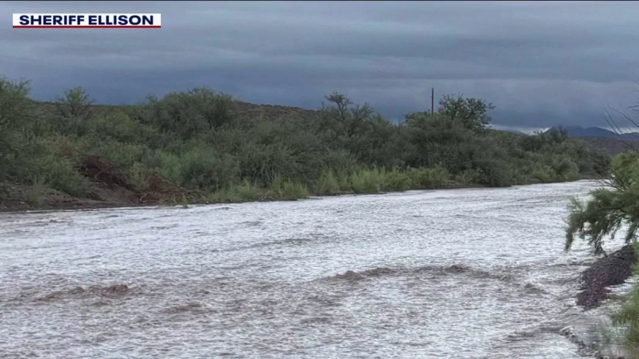 Gila River surges to 16 feet as severe flooding threatens eastern Arizona