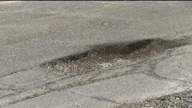 Milw. Co. supervisor suggests HOC inmates patch potholes