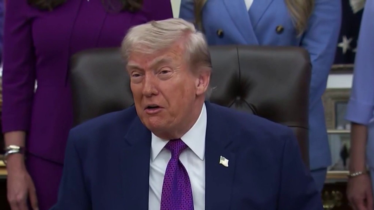 Trump says Iran ceasefire on 'life support'