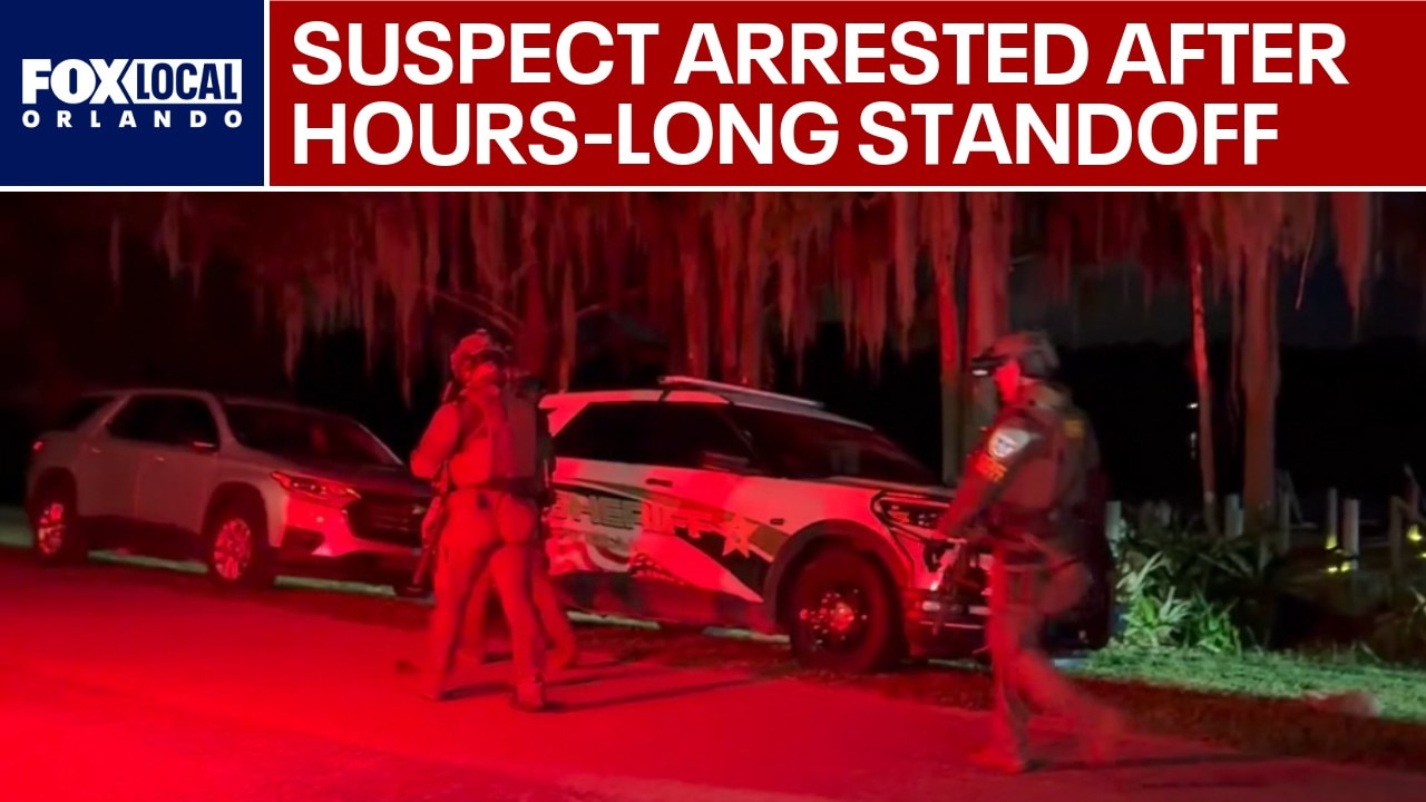 Man arrested after hours-long SWAT standoff at Volusia Couty home