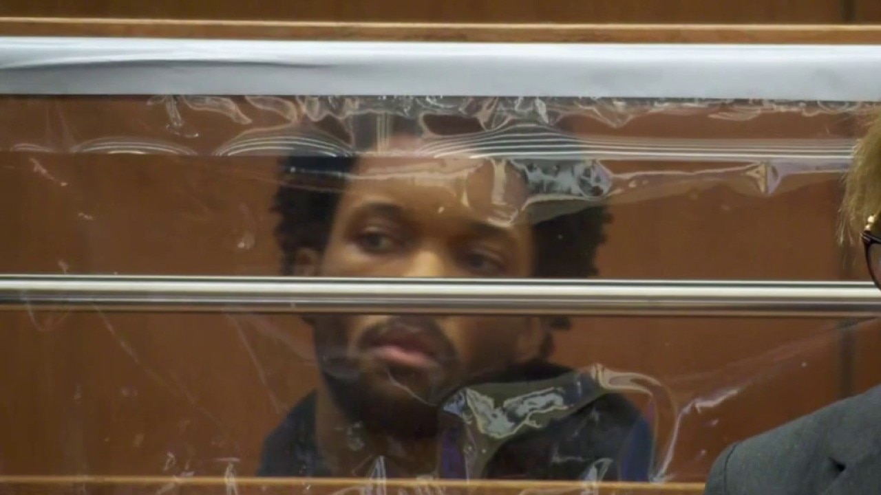 Singer D4vd in court for status hearing in teen's murder