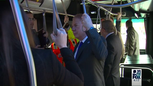 Mayor Celebrates Increased Bus Service