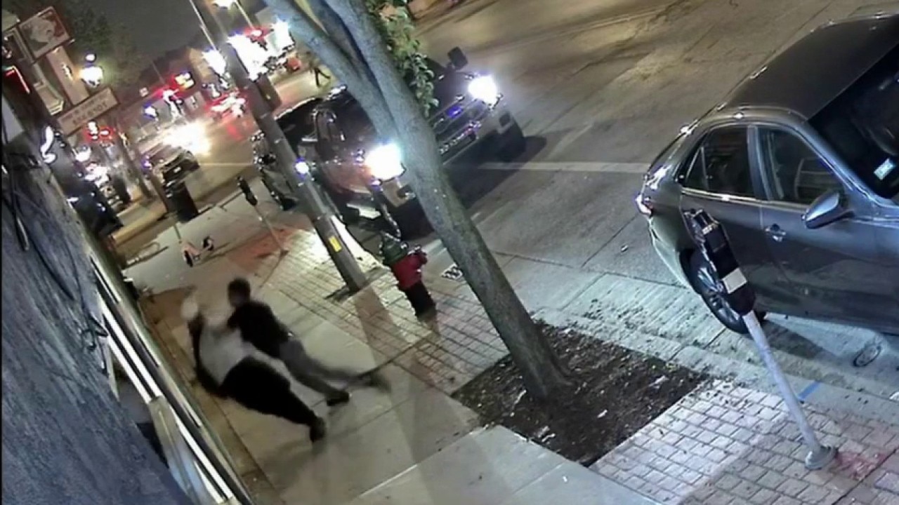 Attack outside Milwaukee pizza shop, man charged