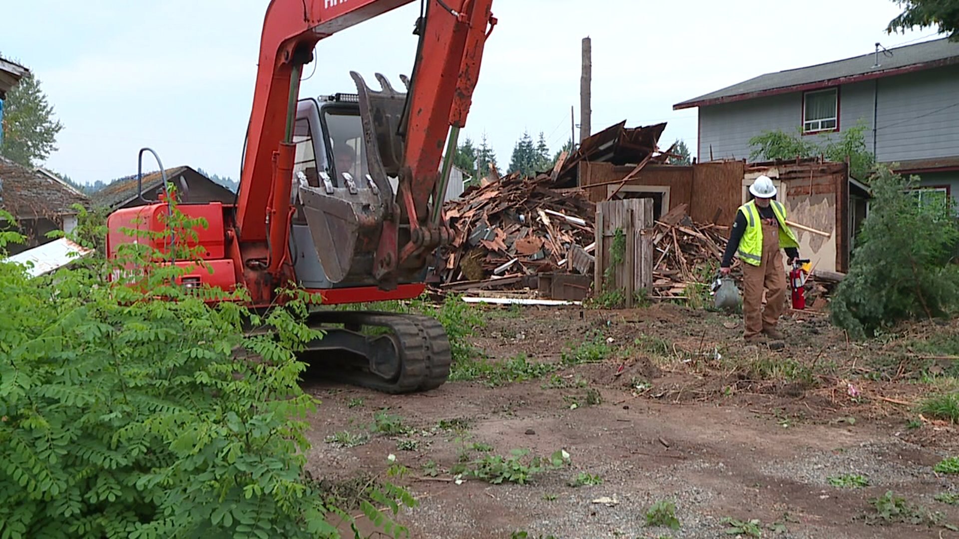Centralia homes evacuated after natural gas line ruptured