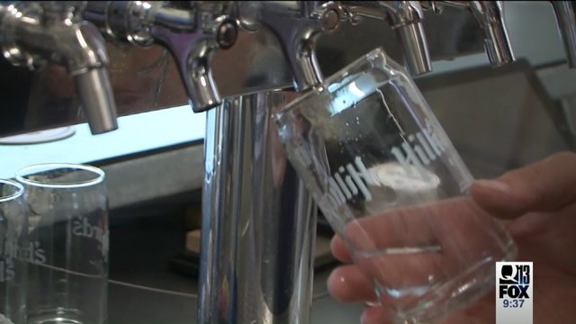 Ballard Brewery toured by Senators Murray and Cantwell