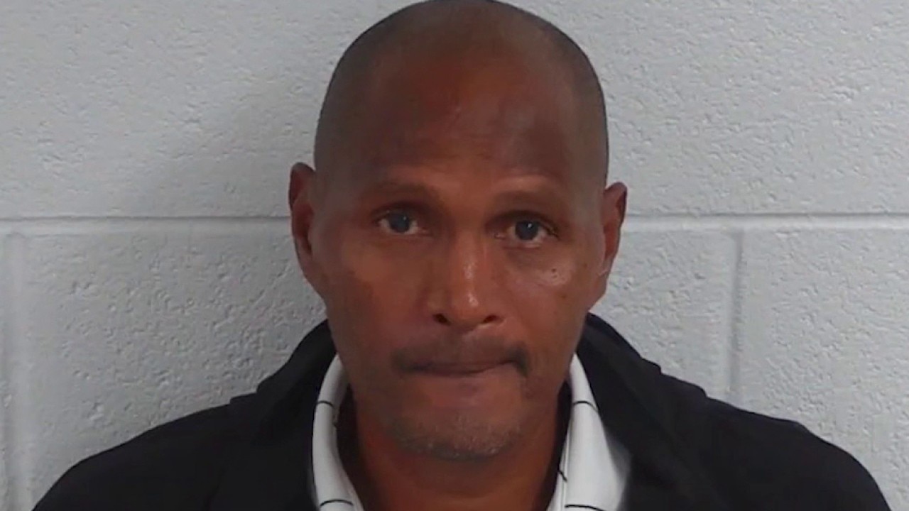 Chicago-area softball coach arrested for alleged sex abuse of girl