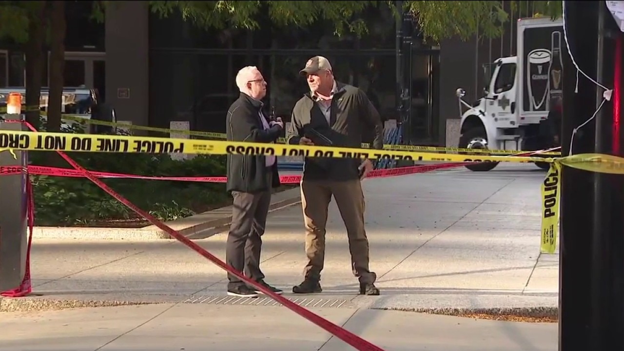 Man arrested after shots fired near Chicago federal building