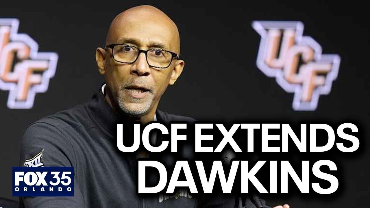 UCF extends basketball coach Johnny Dawkins