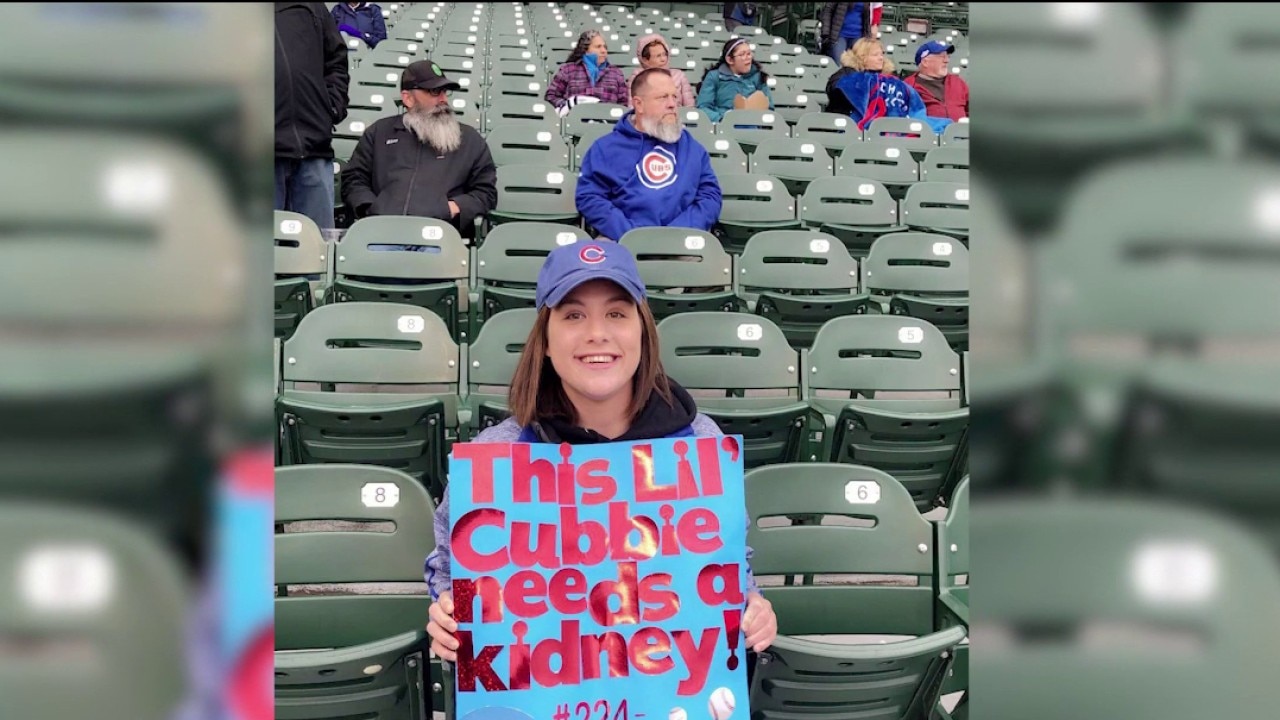 Kidney survivor throws out the first pitch at Wrigley Field
