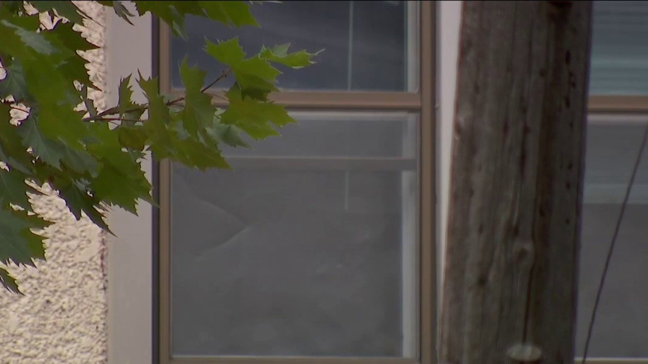 Serial peeping tom released from jail