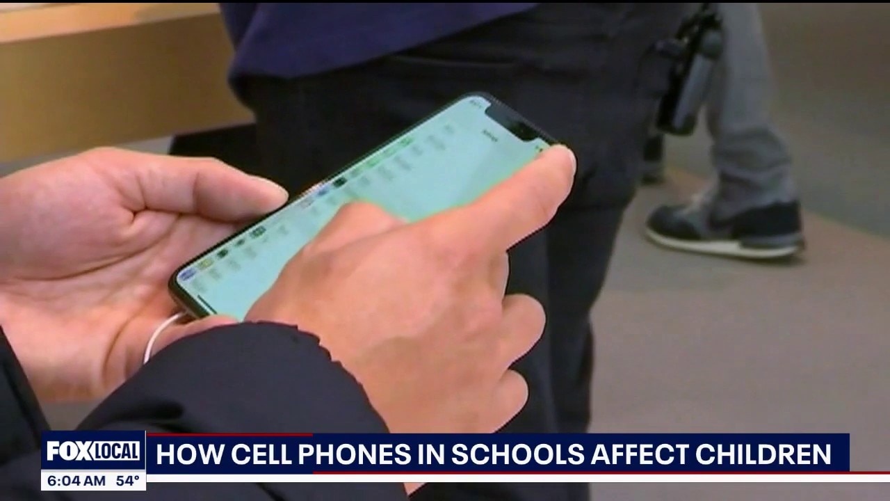 Phone ban in school starts today in Michigan