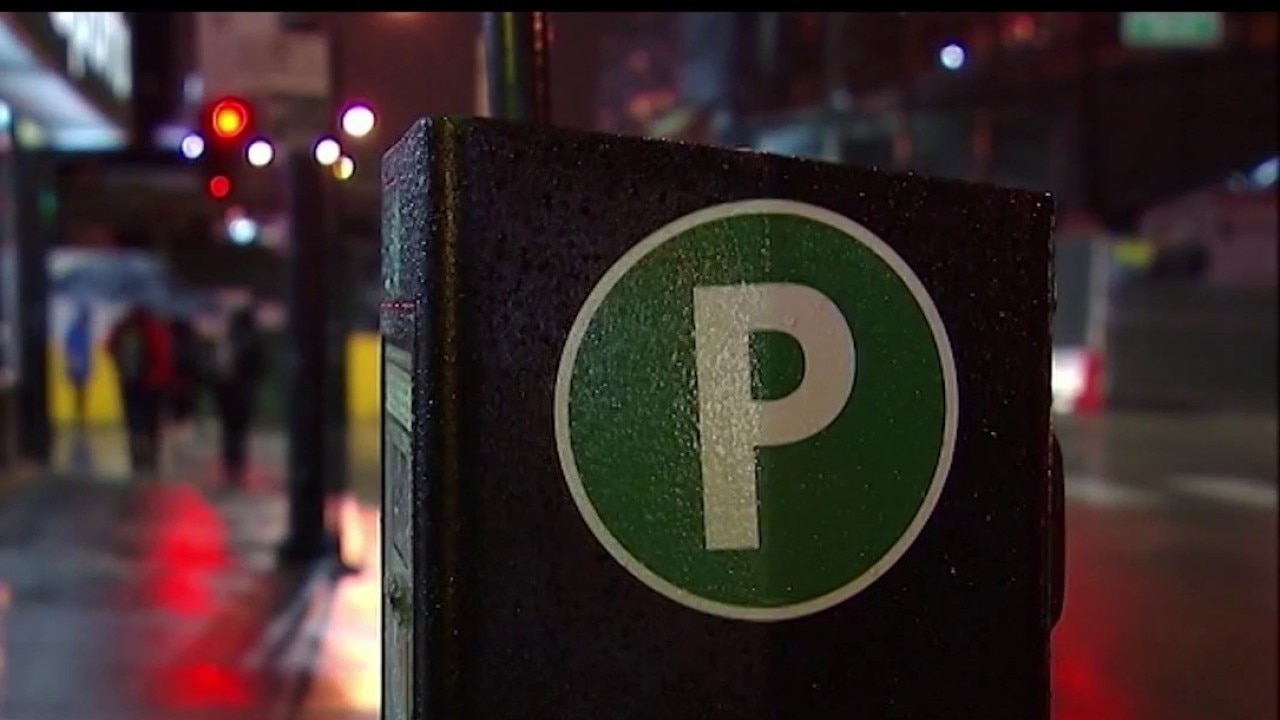 Chicago's parking meter deal faces new scrutiny as investment firm eyes takeover