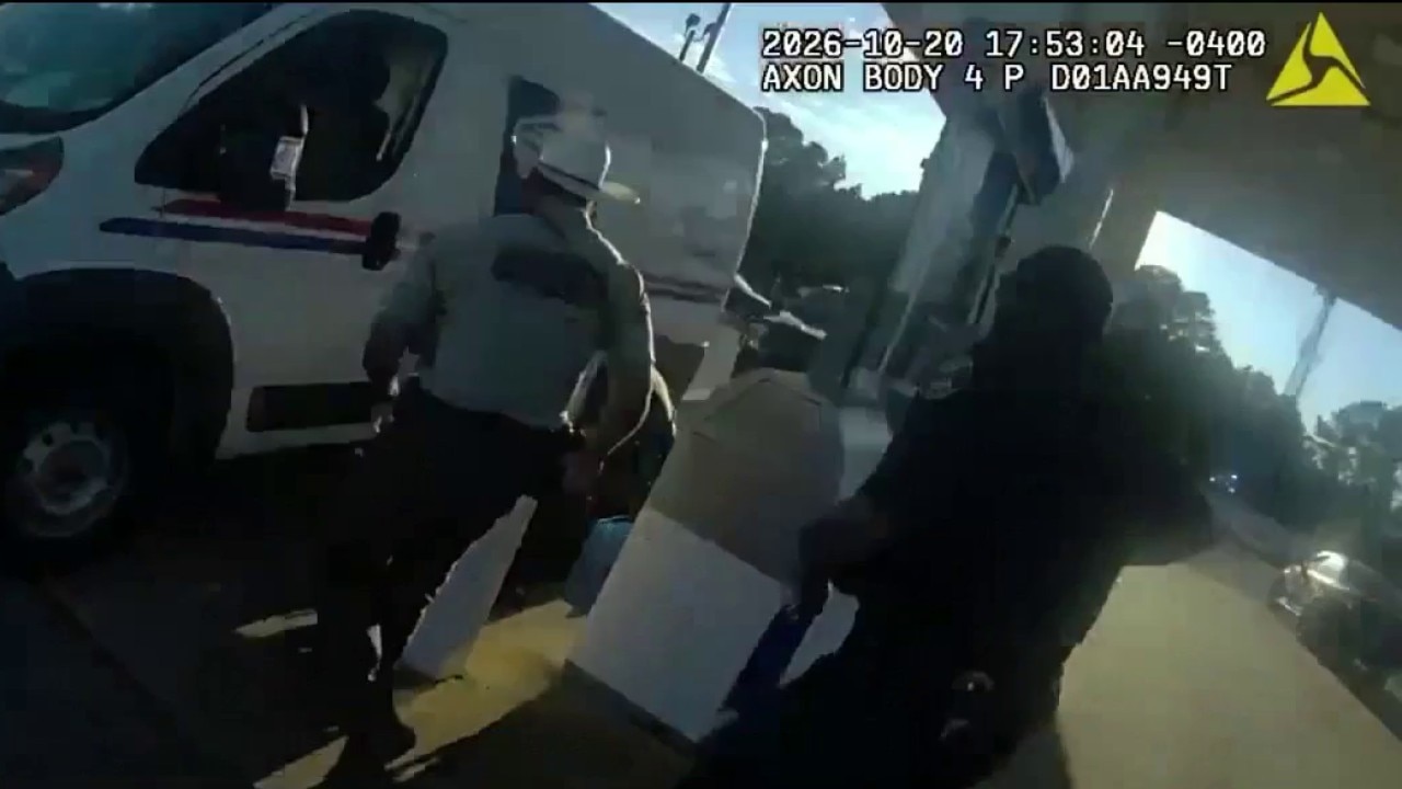 Coweta County deputies seize stolen mail van