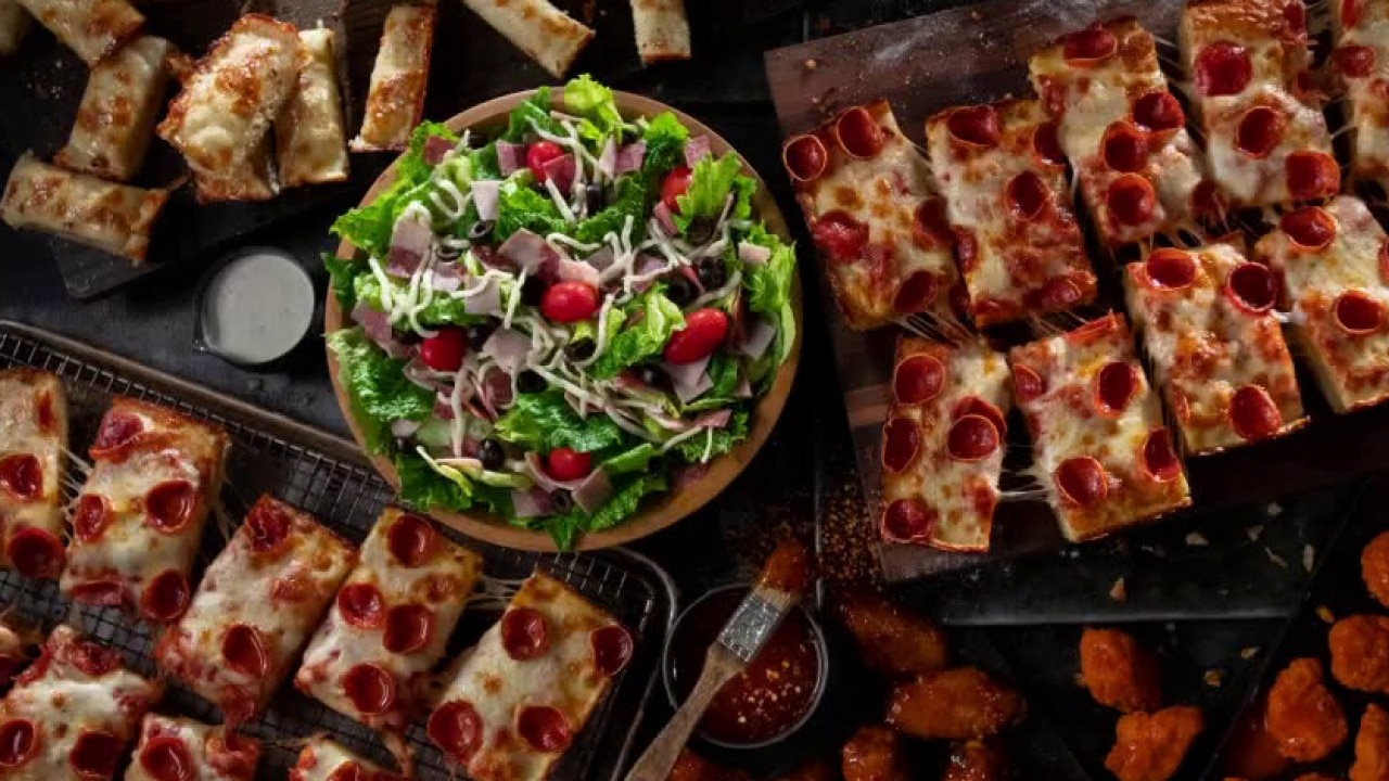 Jet's Pizza partners with GiftAMeal to fight hunger