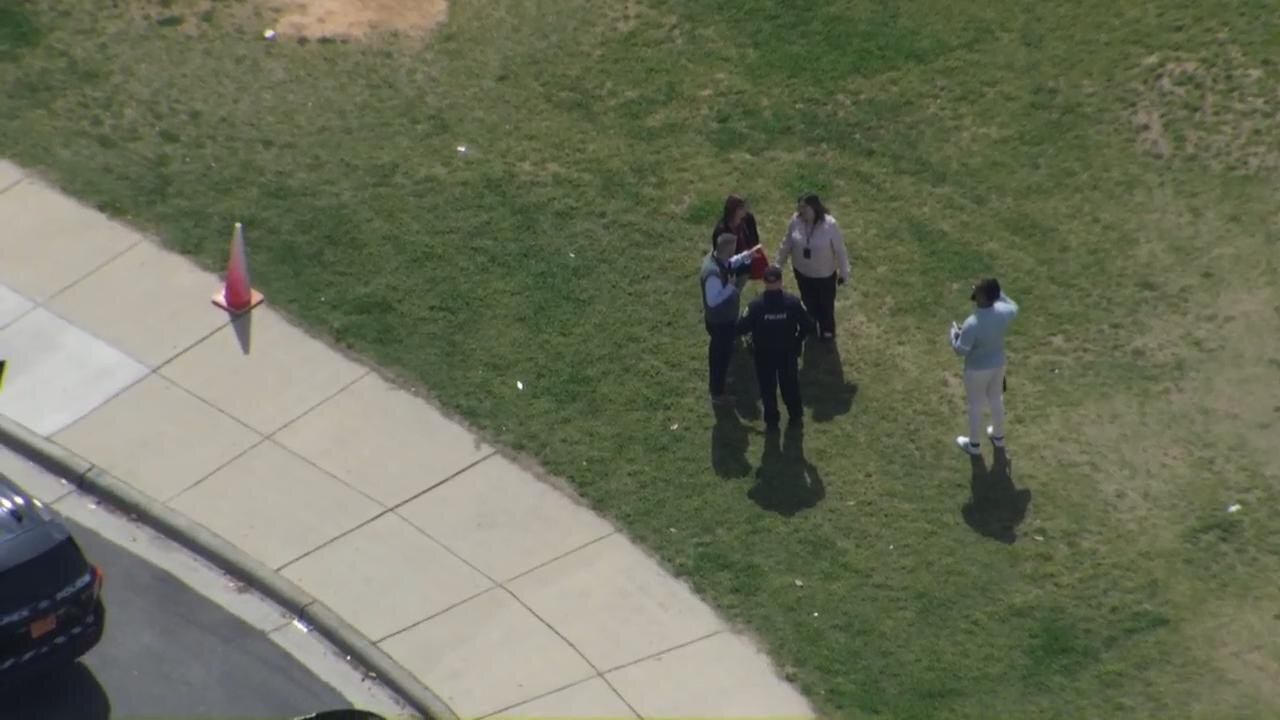 Lufkin Road Middle School dismisses early after reported bomb threat