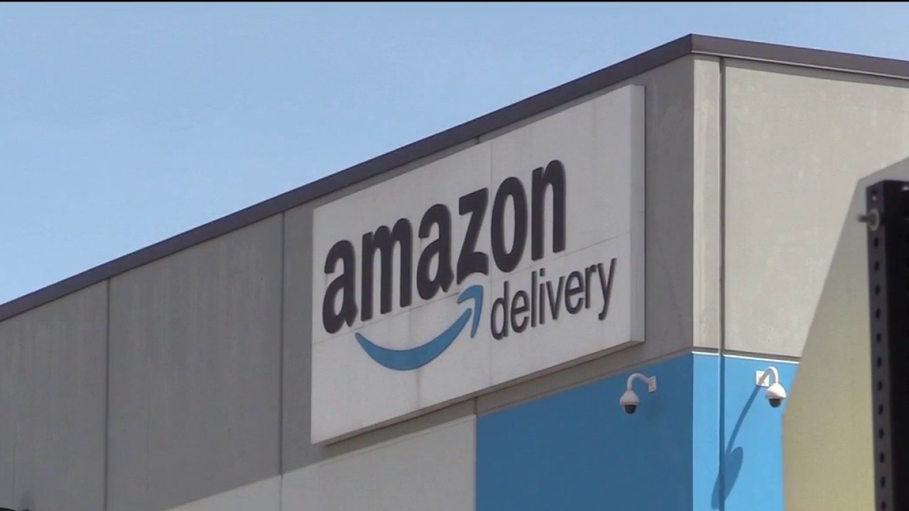 Amazon employee killed in shooting at Melrose Park delivery station