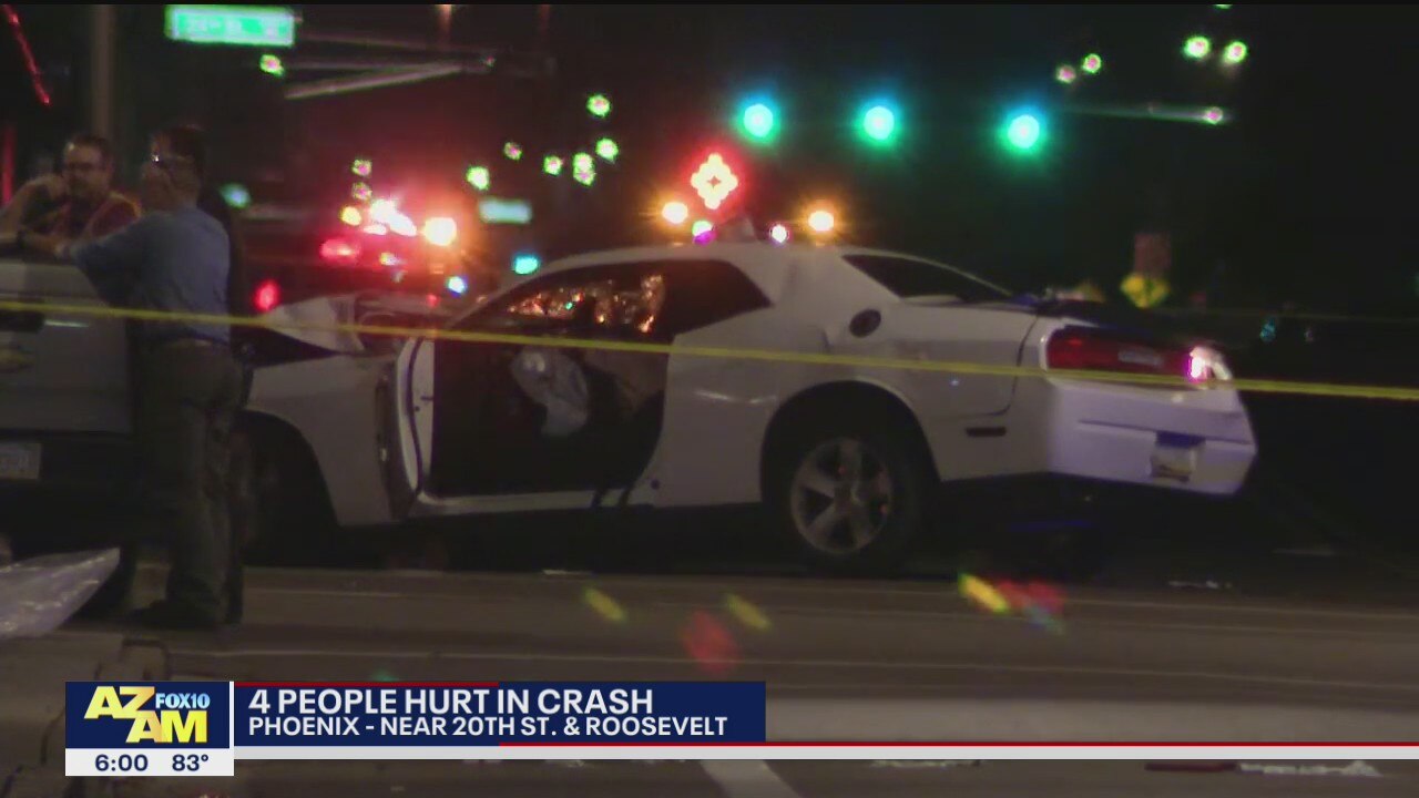 2 teens among 4 injured in crash at Phoenix intersection