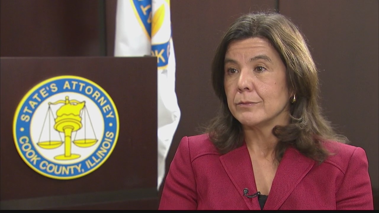 FOX 32 talks 1-on-1 with Anita Alvarez regarding Laquan McDonald case
