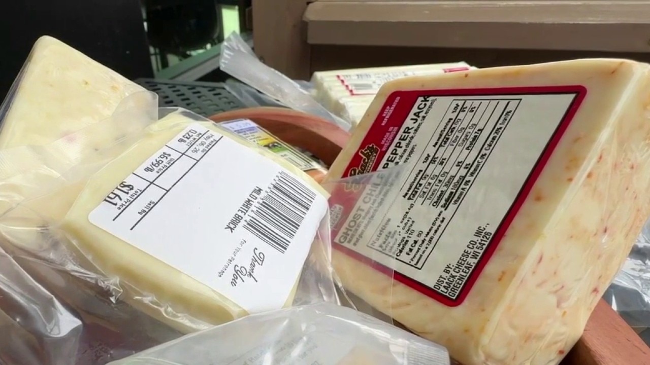 Milwaukee cheese swap and scavenger hunt