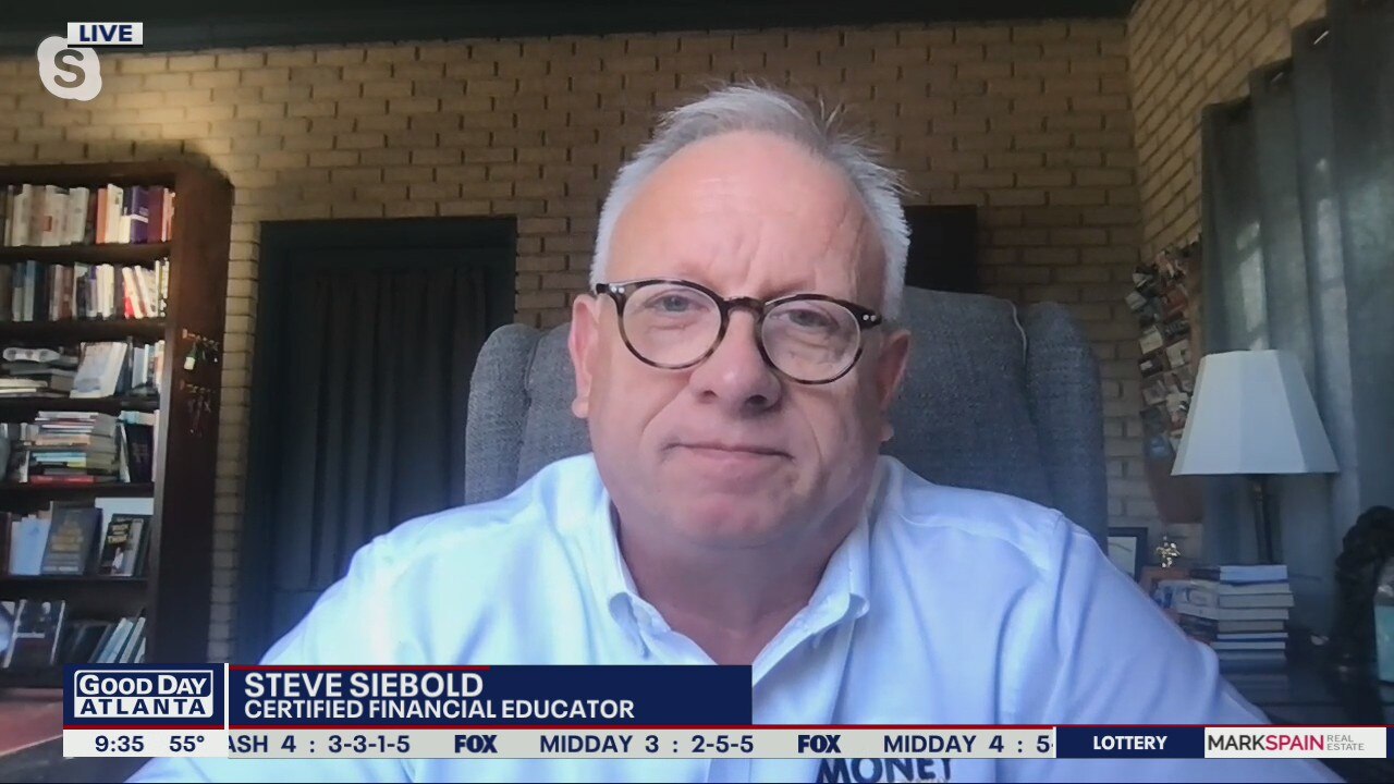 Financial advisor helps college students be fiscally responsible