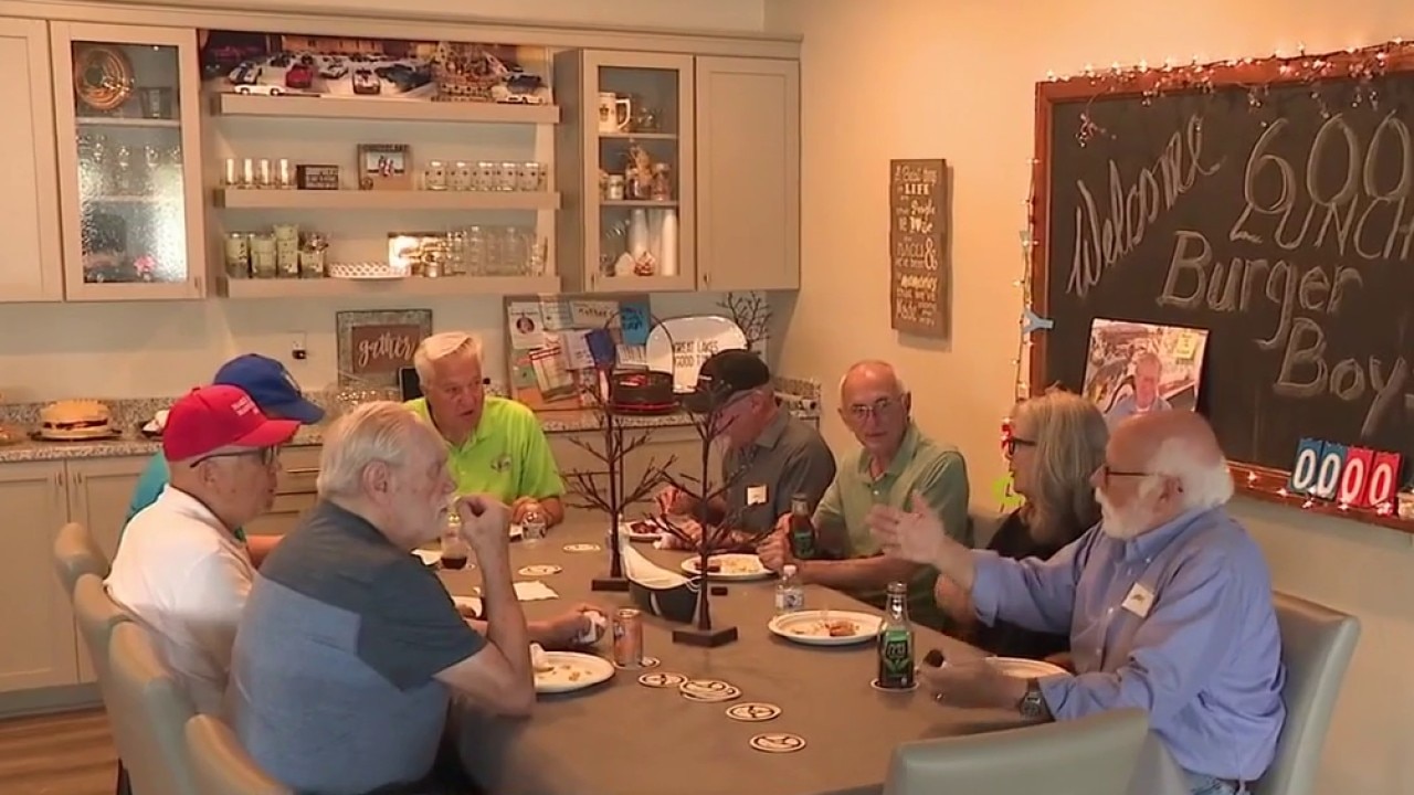 'Burger Boys' celebrate burger number 600