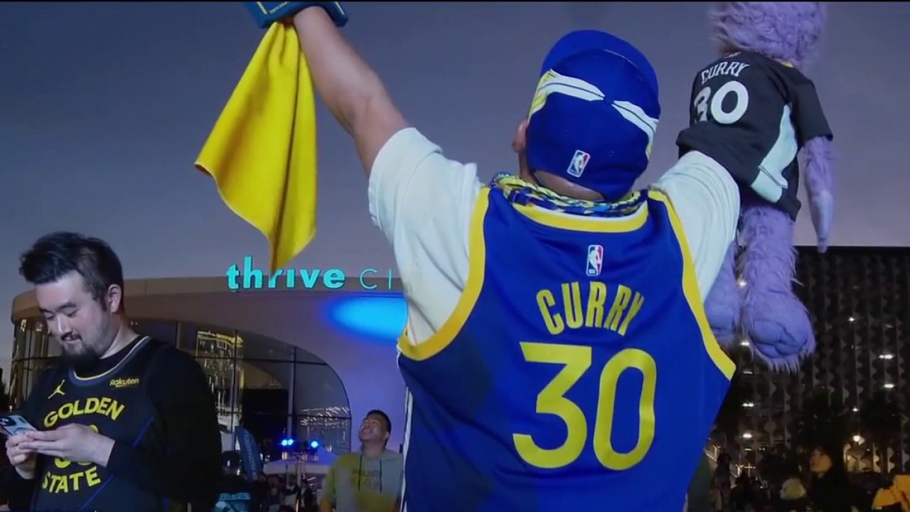 Warriors’ season ends in crushing play-in loss to Phoenix Suns 