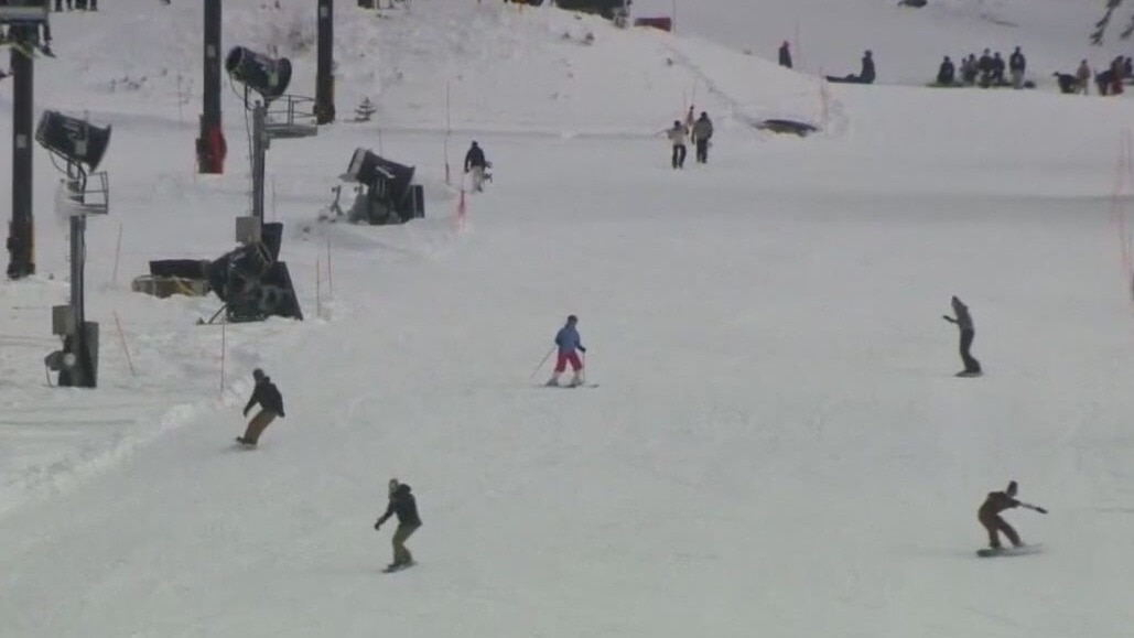 Doctor shares tips to avoid winter sports injuries