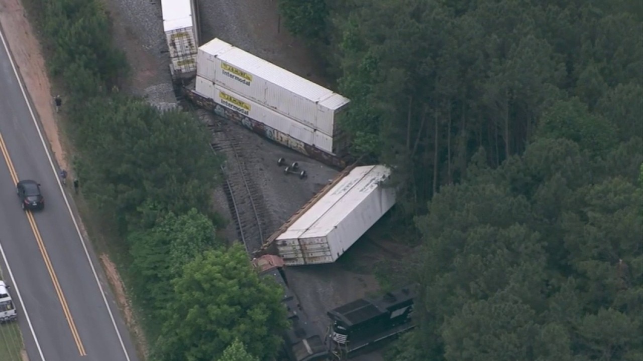 Train derailed in Hall County