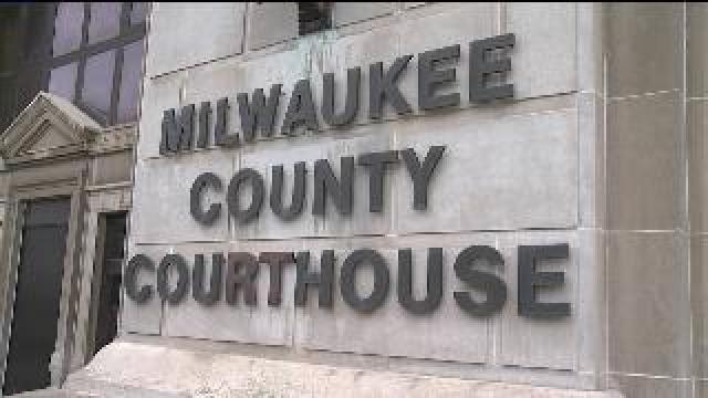 Milwaukee County Courthouse closed until at least Monday