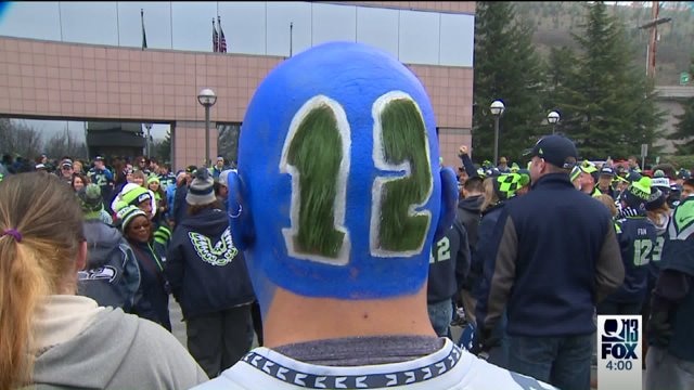 Hundreds rally for Seahawks ahead of playoff game