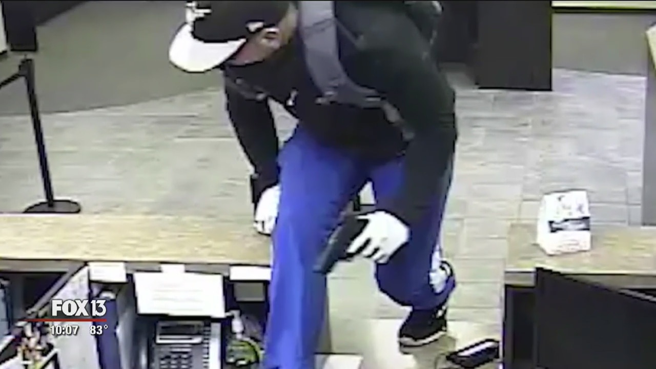 Brandon bank robber sought by deputies