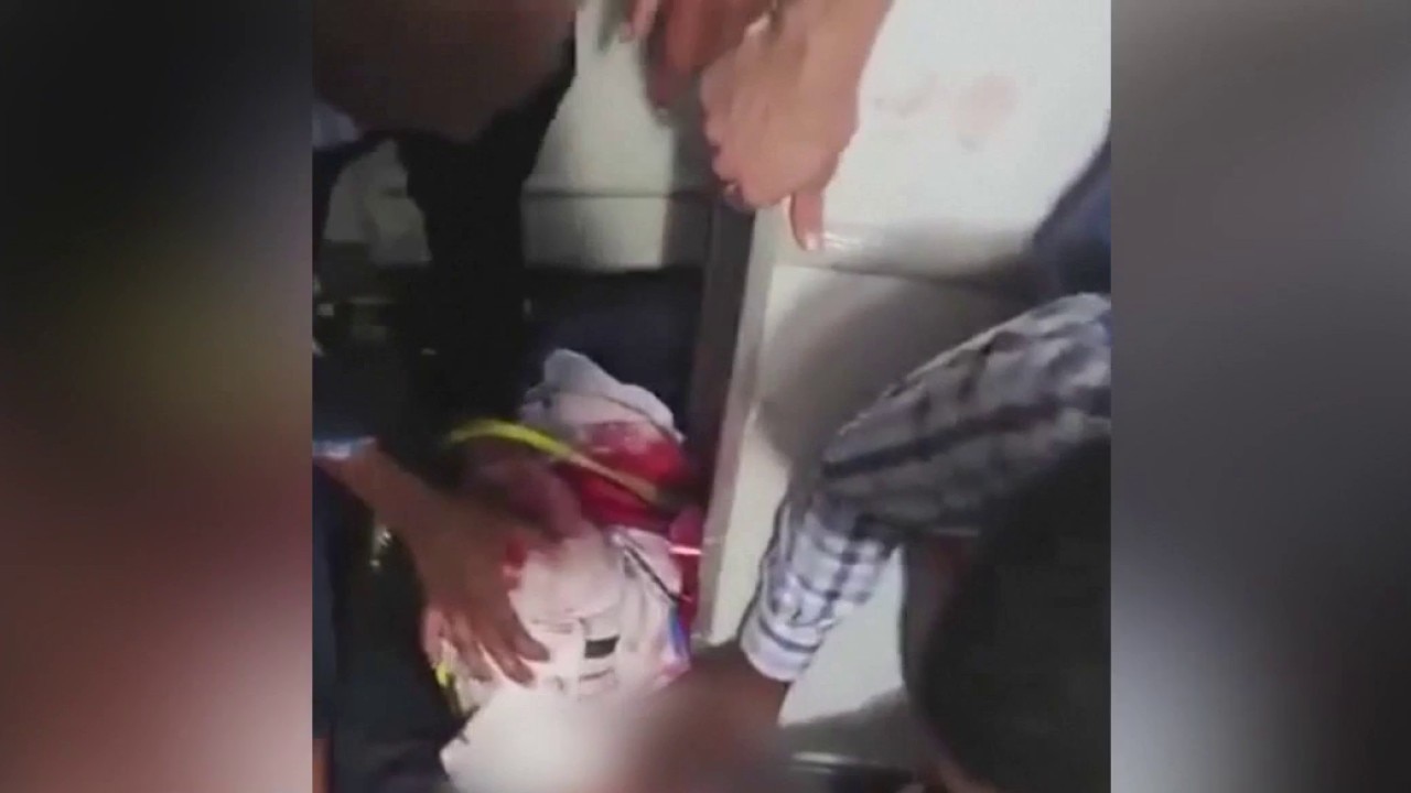 Copilot stabs pilot, tries to crash plane bound for Tel Aviv
