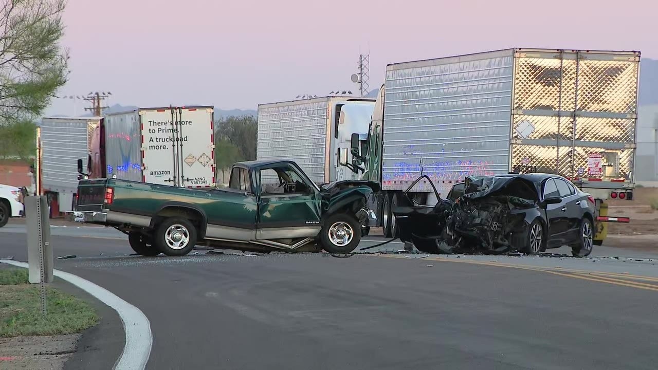 Crash in west Phoenix sends 3 to the hospital