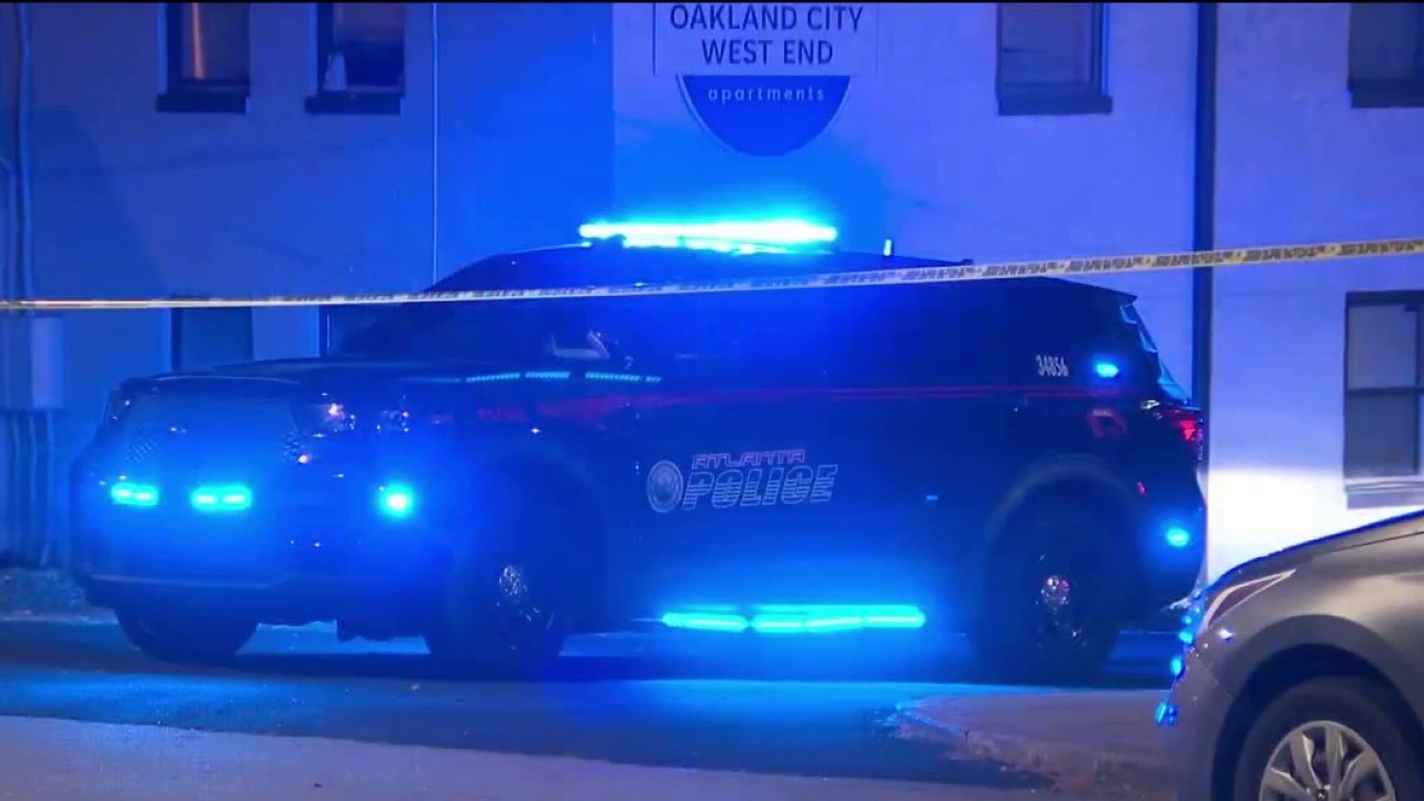 Victim flags down help after Oakland Lane shooting