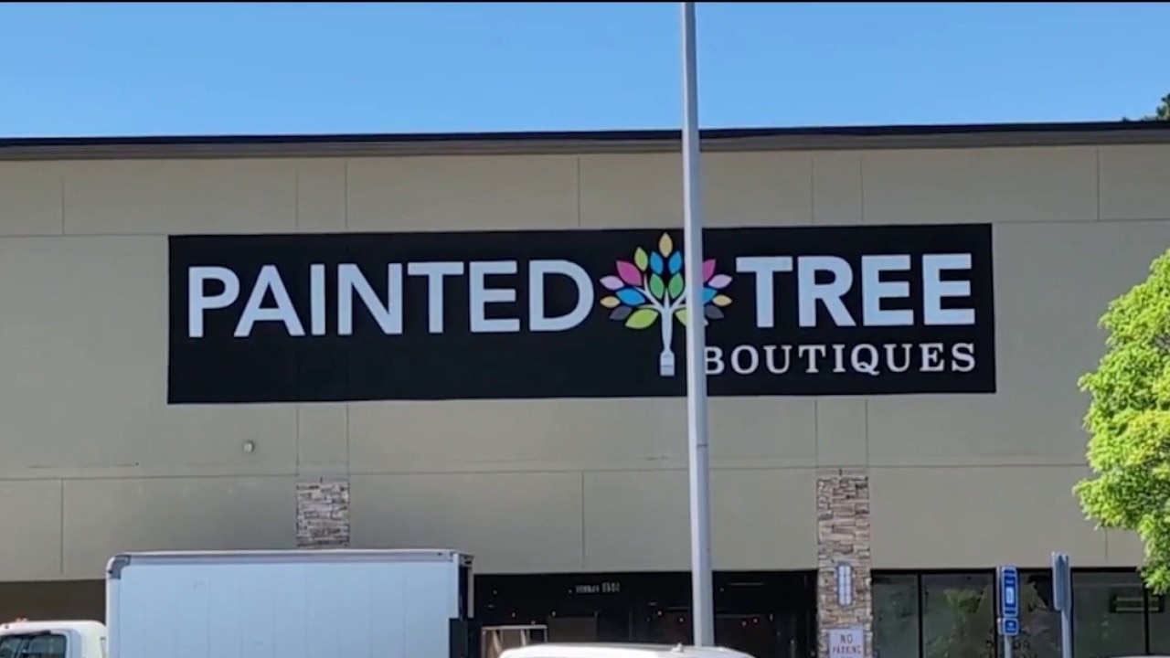 Georgia vendors shocked by sudden boutique closure