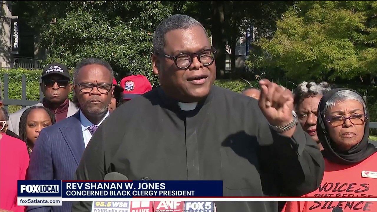 Leaders demand media drop Secoriea Turner political ad